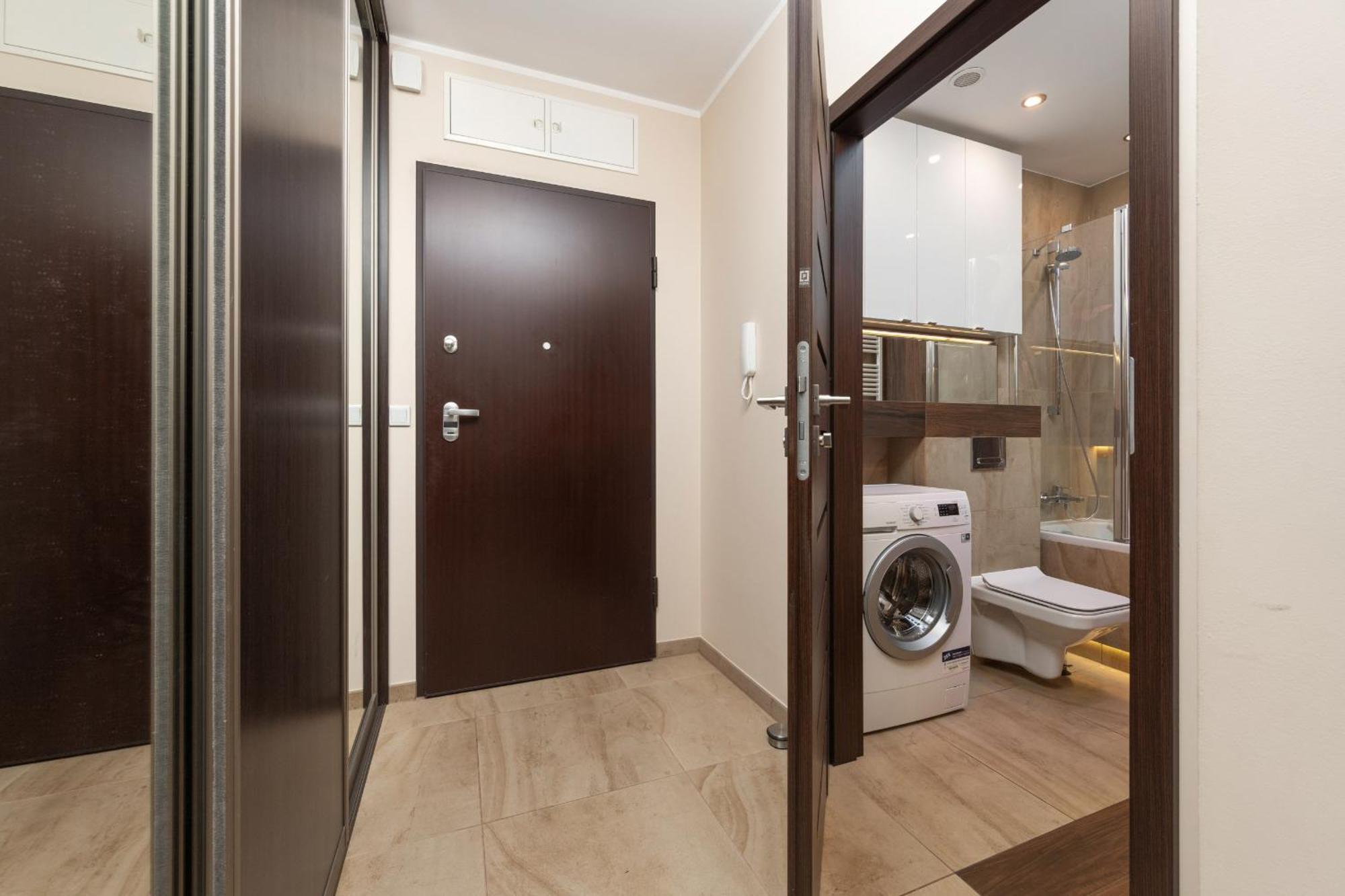 Comfortable Apartment Krakowska Wroclaw With Free Parking By Noclegi Renters 외부 사진