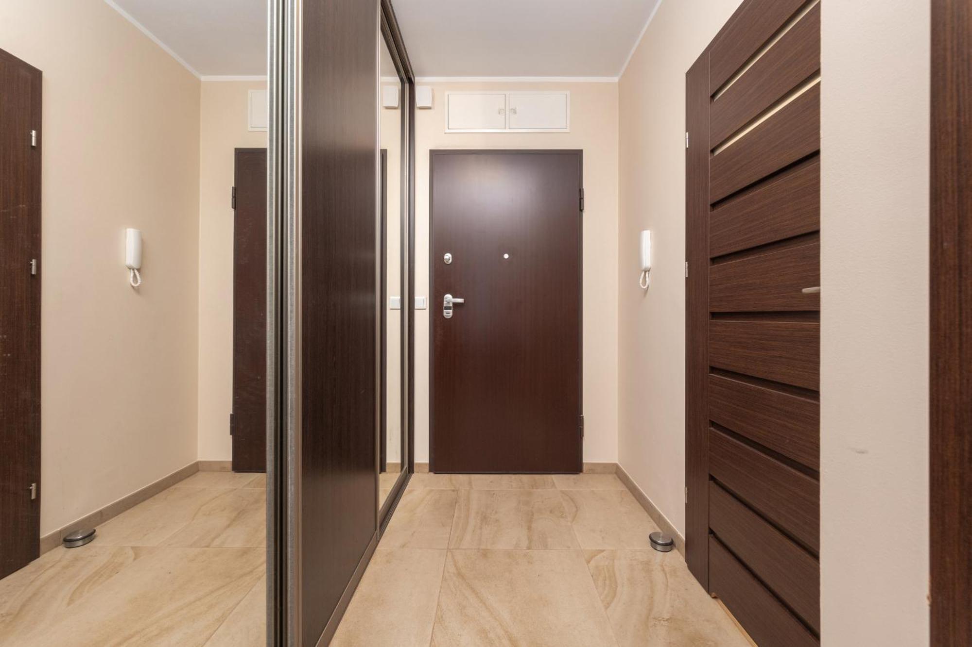 Comfortable Apartment Krakowska Wroclaw With Free Parking By Noclegi Renters 외부 사진
